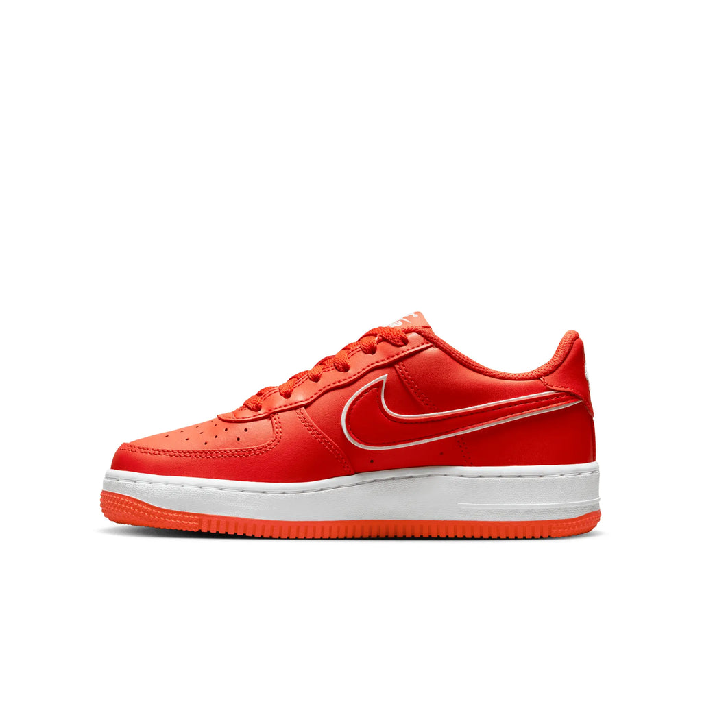Nike Air Force 1 Lebron (W)