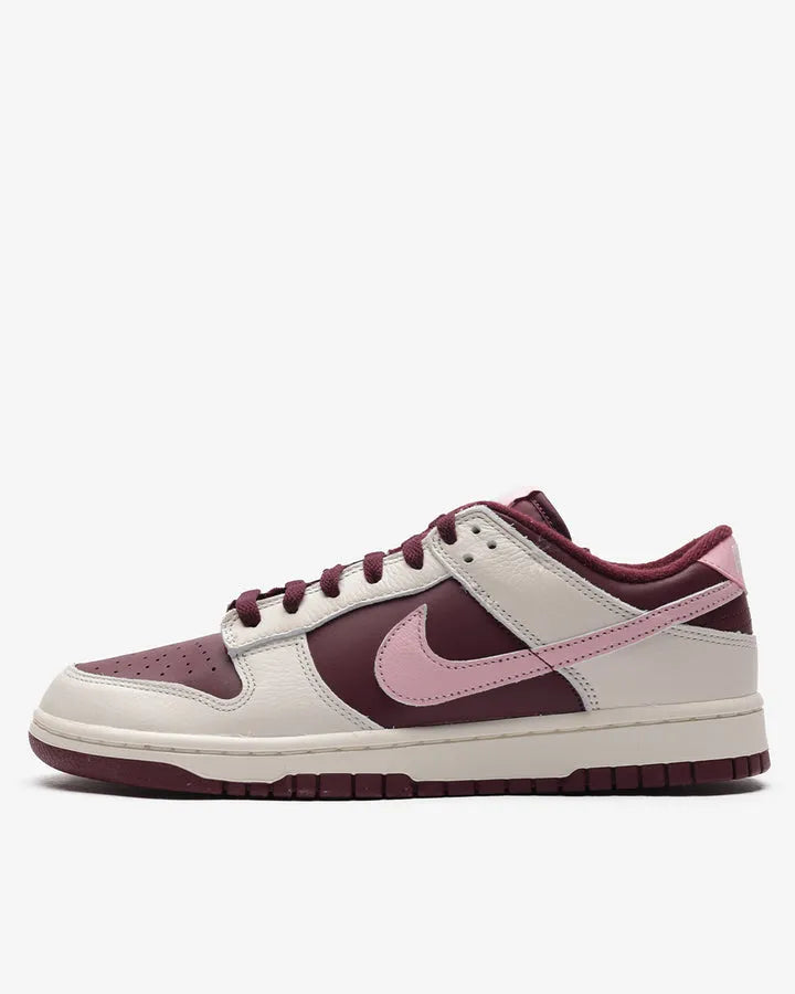 Nike Dunk Low Valentine Day