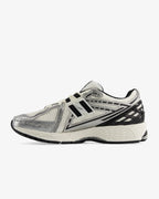 New Balance 1906r Metallic Silver (W)