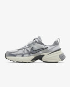 Nike V2K Run Pure Platinum (W)