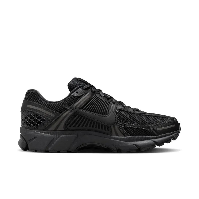 Nike Zoom Vomero 5 Triple Black
