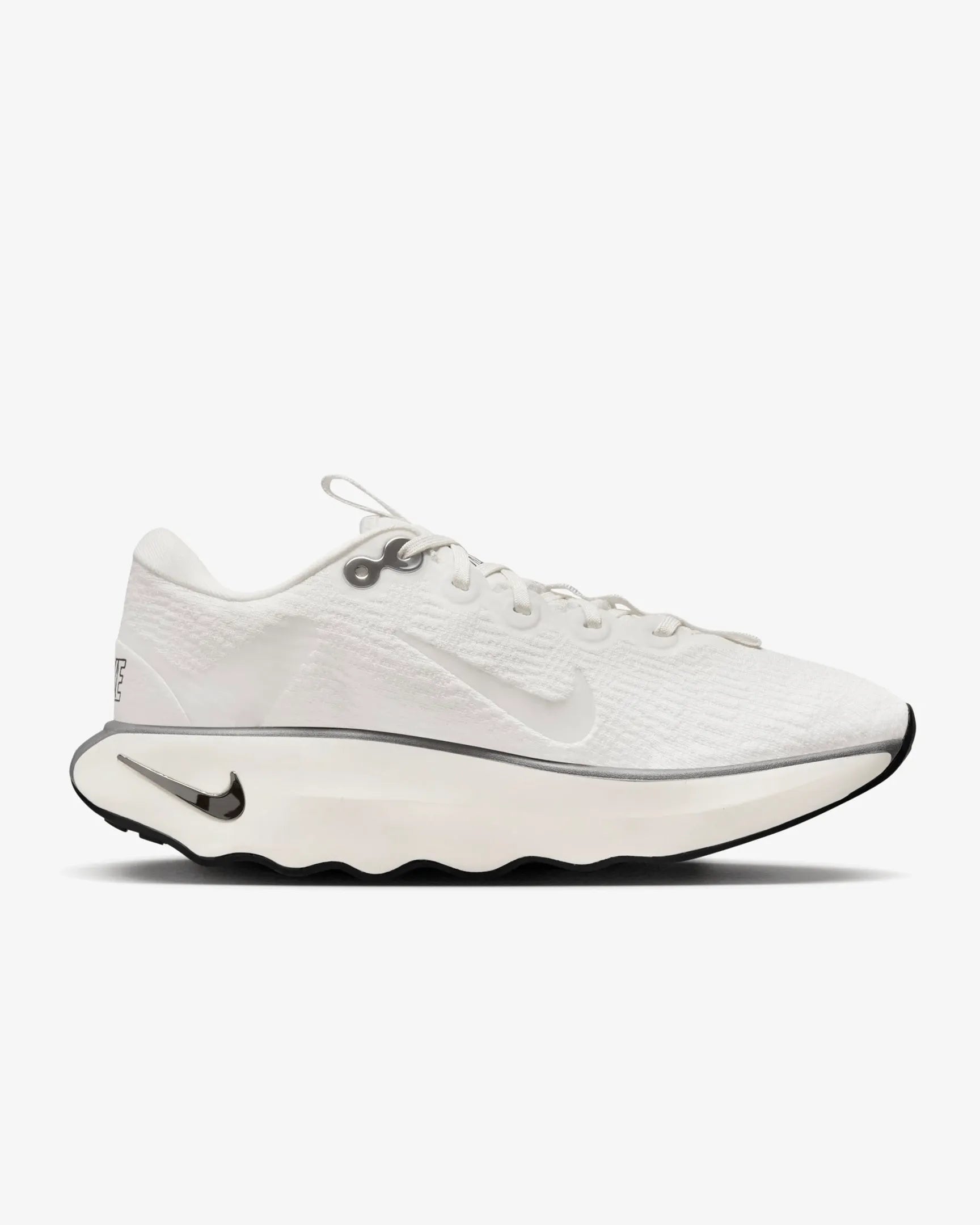 Nike Motiva White