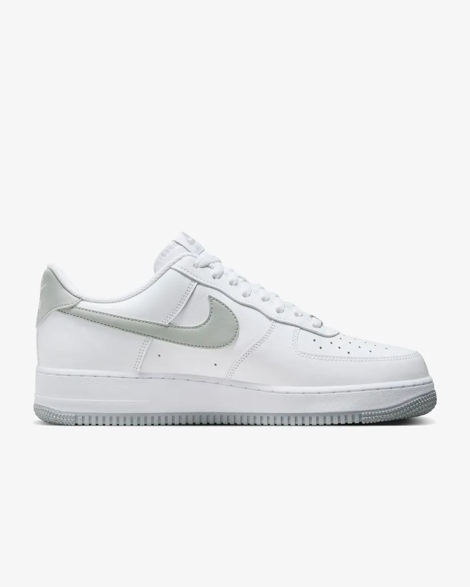 Nike Air Force 1 ’07