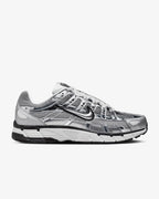 NIKE P-6000 Metallic