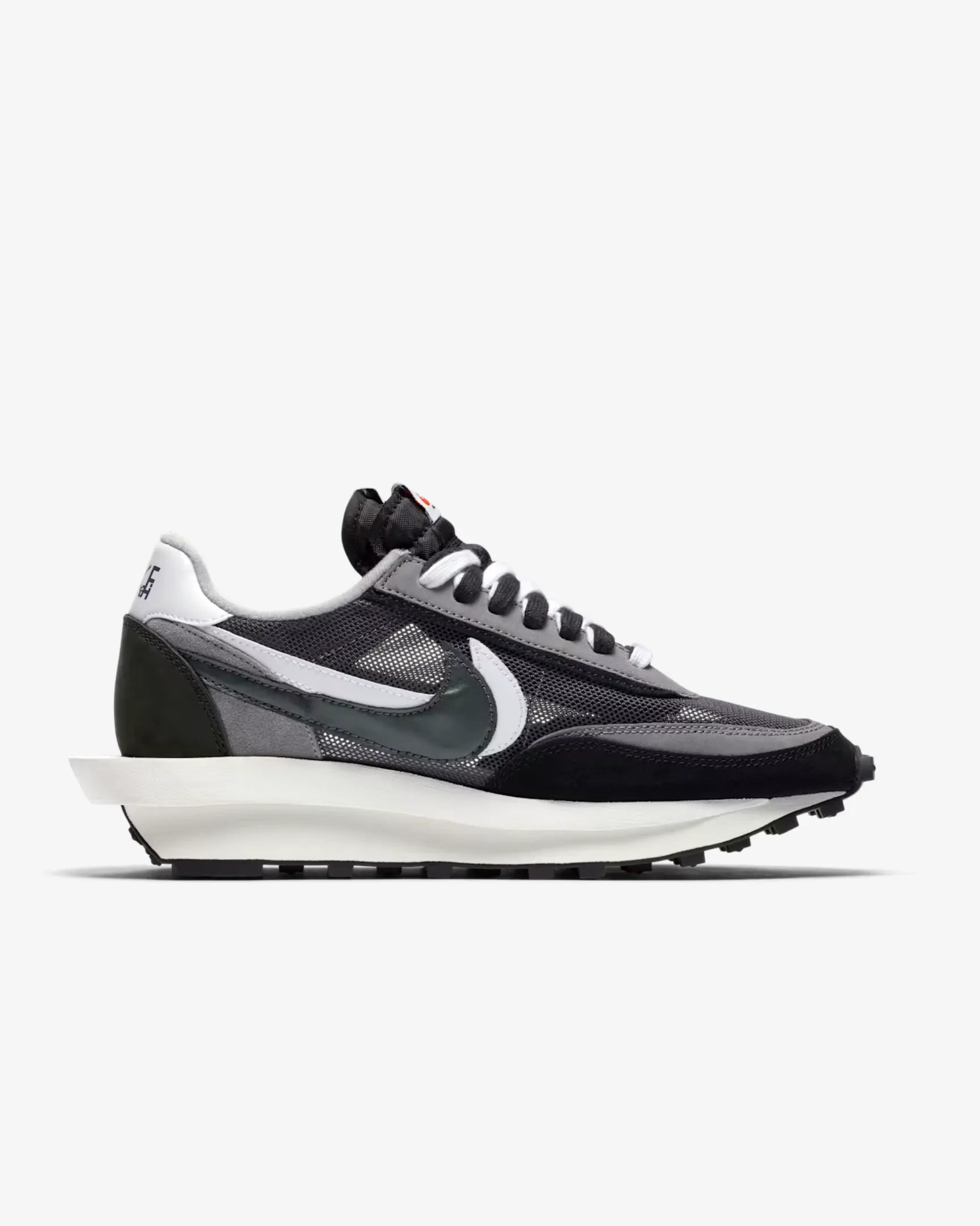 Nike LDWaffle x sacai