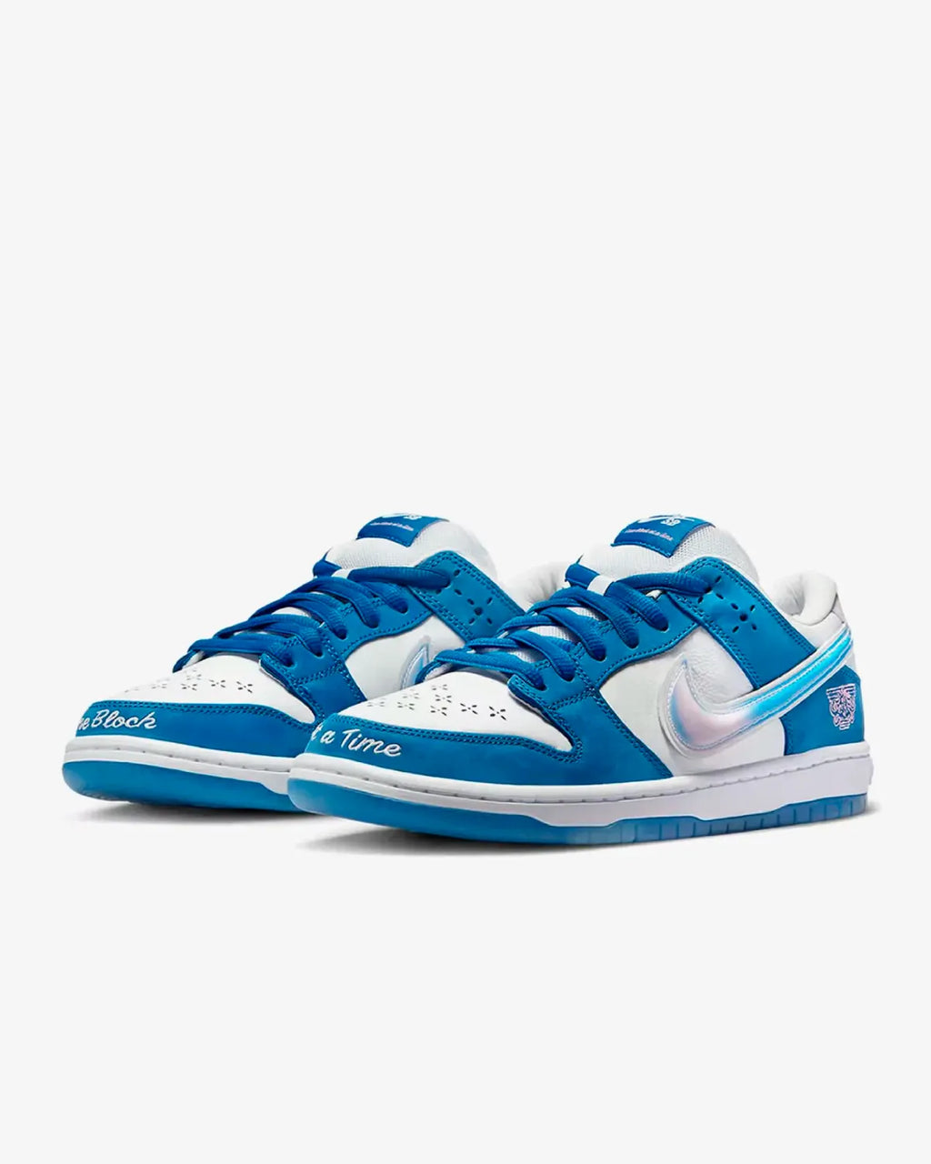 Nike Dunk SB Low Born Raised (W)