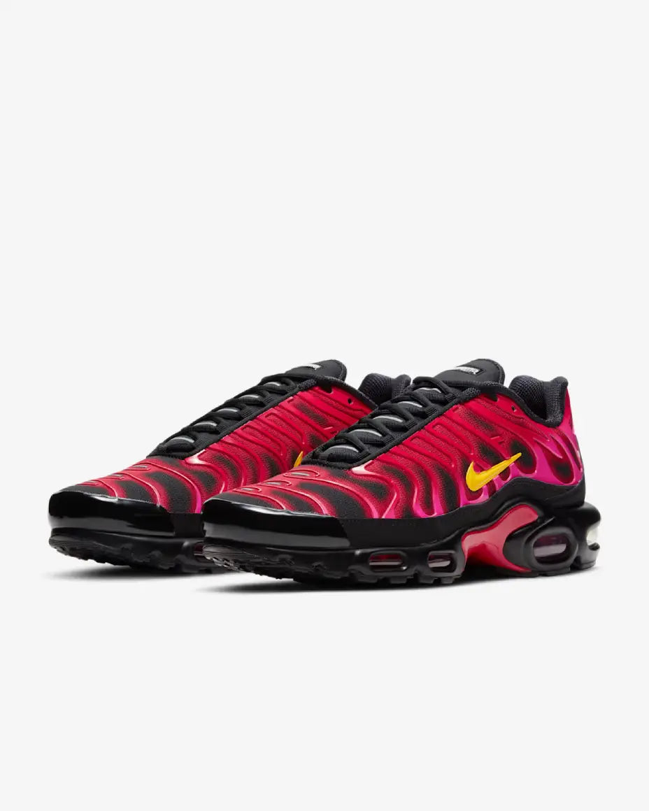 Nike Air Max Plus x Supreme Fire Pink
