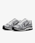 NIKE P-6000 Metallic