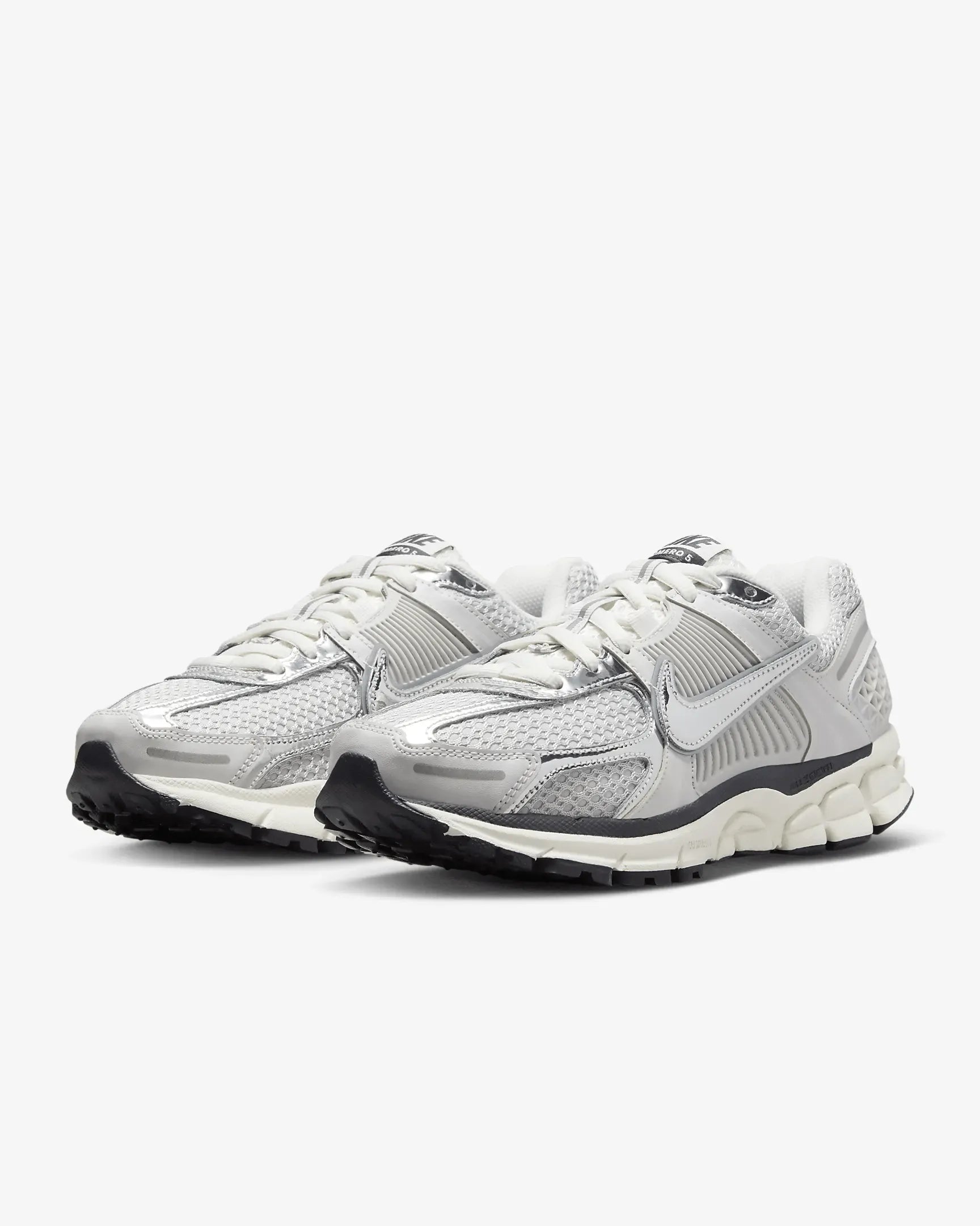 Nike Zoom Vomero 5 Plata