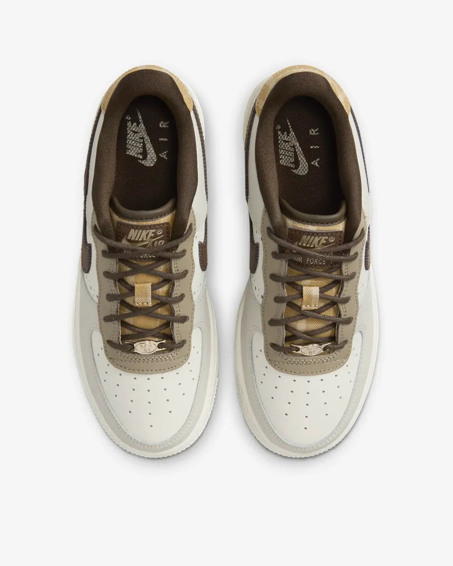 Nike Air Force 1 LV8