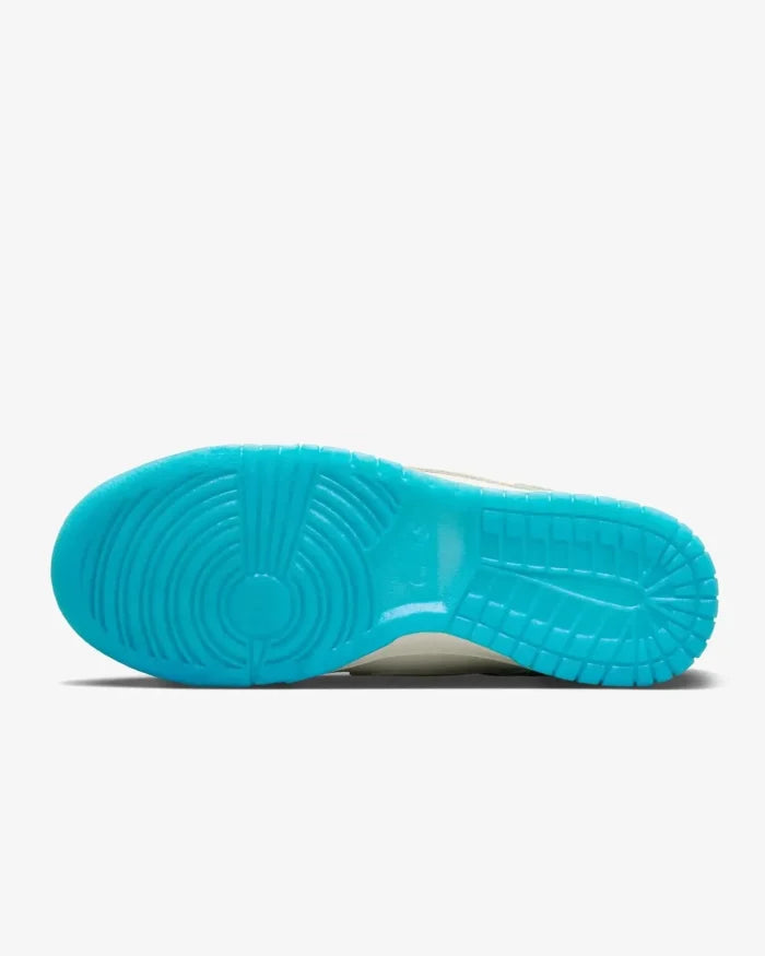 Nike Dunk SB Low Dusty