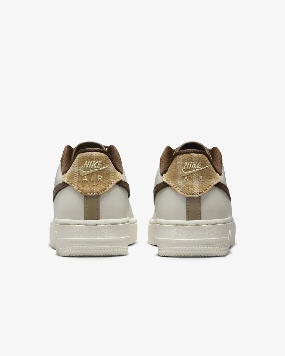 Nike Air Force 1 LV8